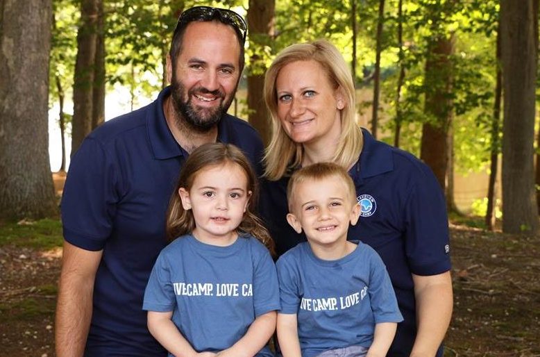 Photo of Kari and Jon Grove with family